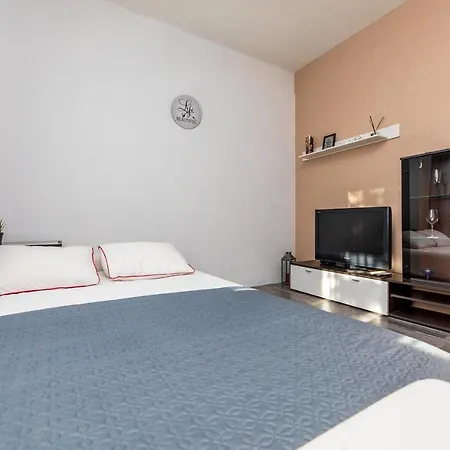 Vasaros Apartamentai 3 * Palanga