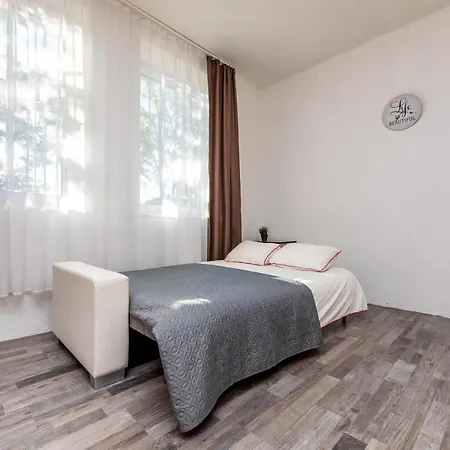 Vasaros Apartamentai 3 * Palanga
